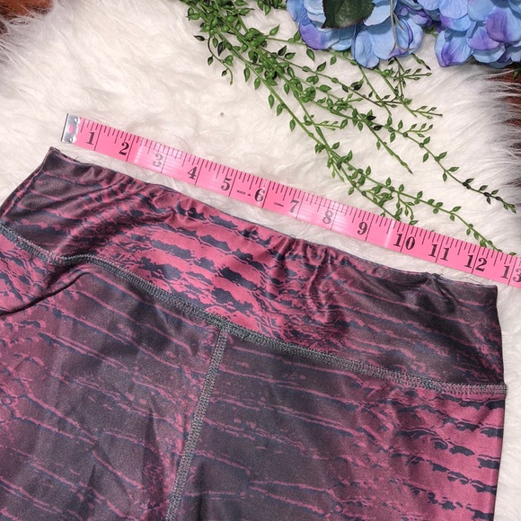 Evolution and Creation Women’s Active Capri M - Picture 6 of 10